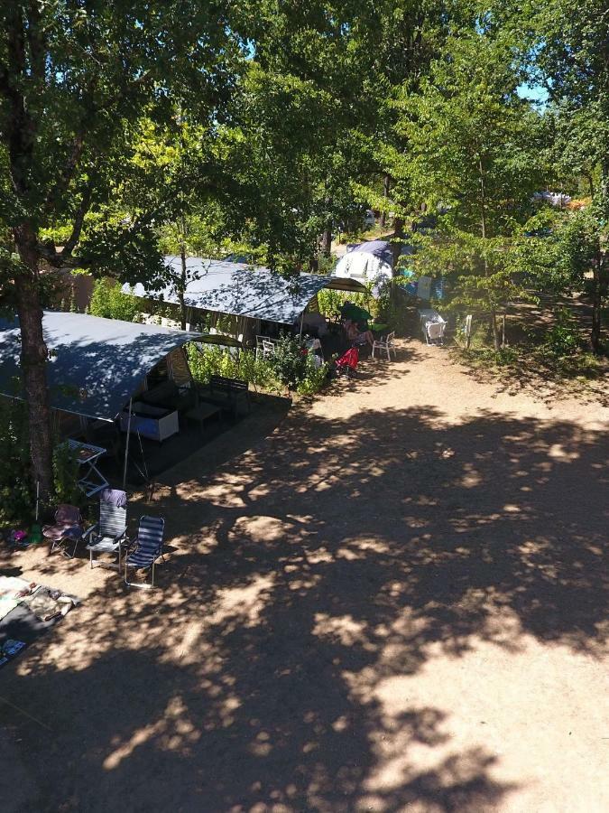 Europe Tents Camping Le Clou Meynard Eksteriør bilde